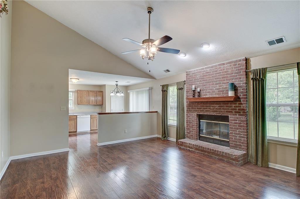11212 Boston Way Fishers, IN 46038 - Photo 5 of 37