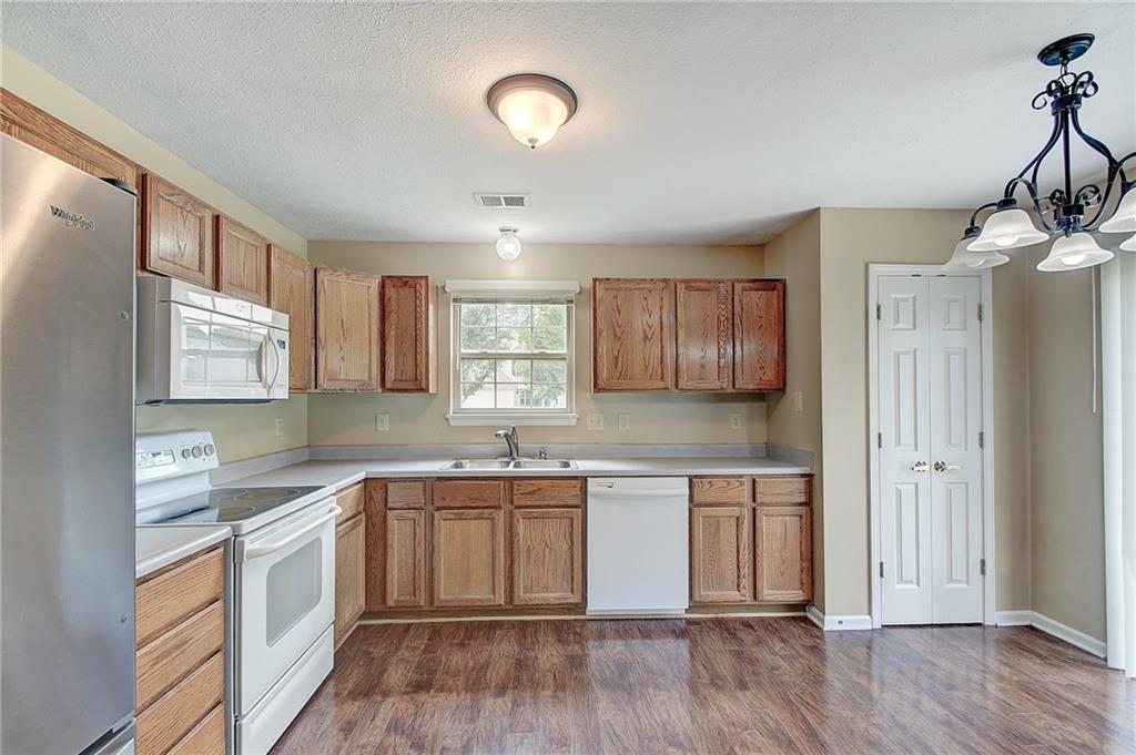 11212 Boston Way Fishers, IN 46038 - Photo 7 of 37