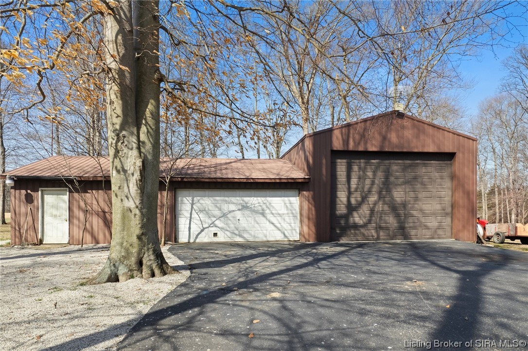 6045-6047 East Stucker Road Lexington, IN 47138 - Photo 7 of 55 Gallery Image 7