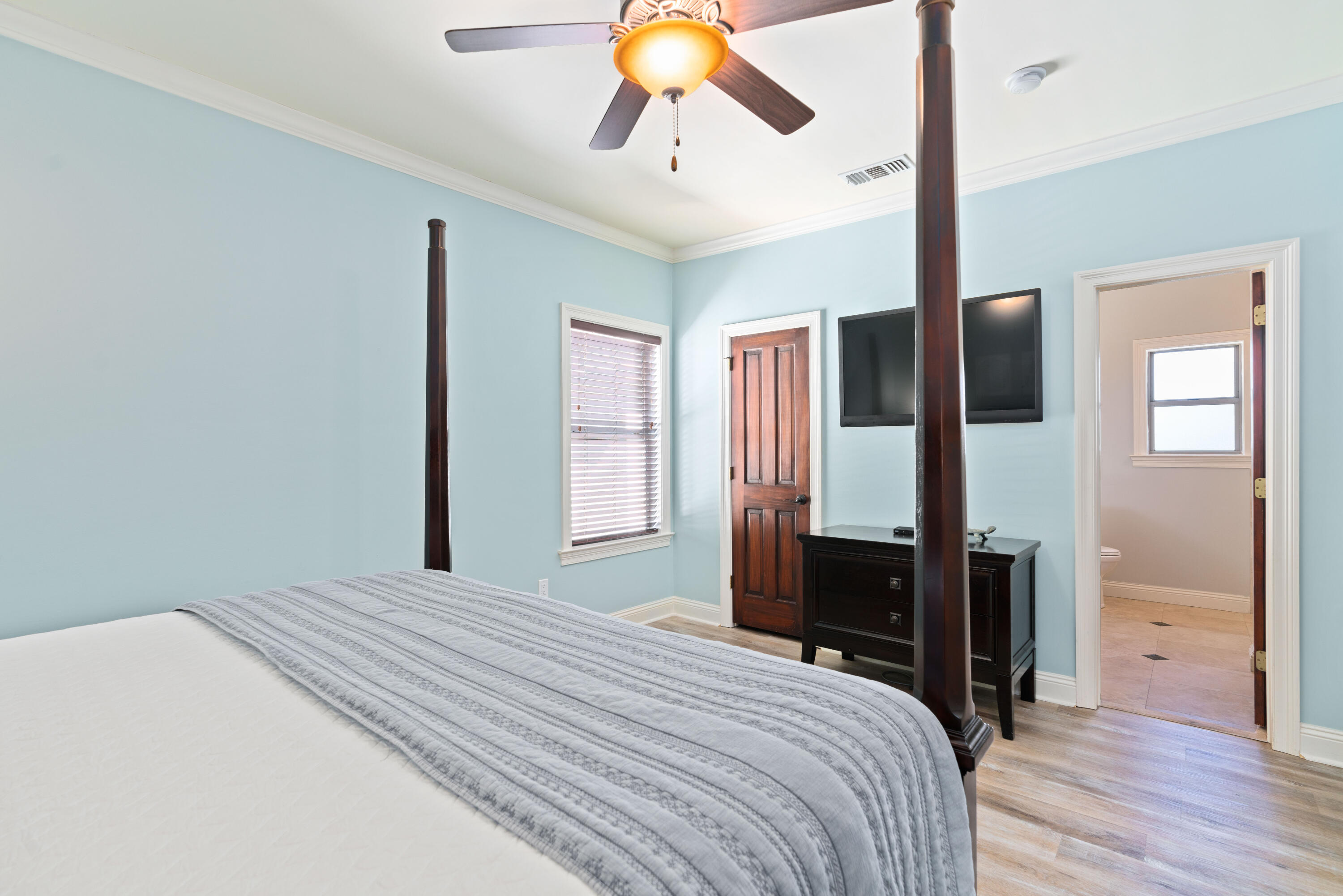 218 Grand Key Loop West Destin, FL 32541 - Photo 25 of 37 218 Grand Key Loop W-36