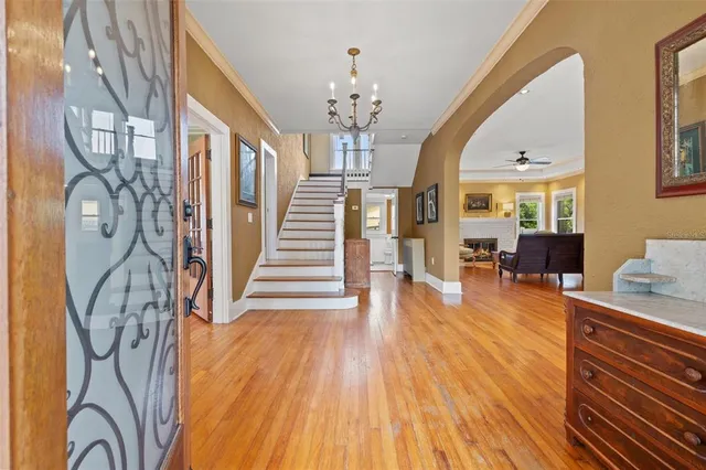 $1,189,000 | 241 72nd Street North, St. Petersburg, FL 33710