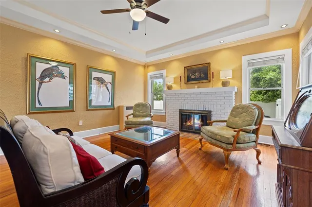 $1,189,000 | 241 72nd Street North, St. Petersburg, FL 33710