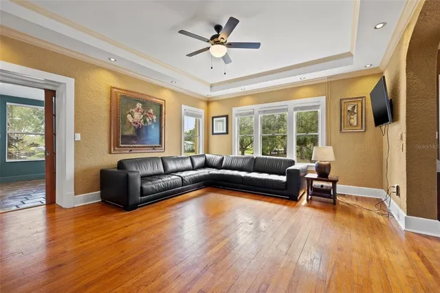 $1,189,000 | 241 72nd Street North, St. Petersburg, FL 33710