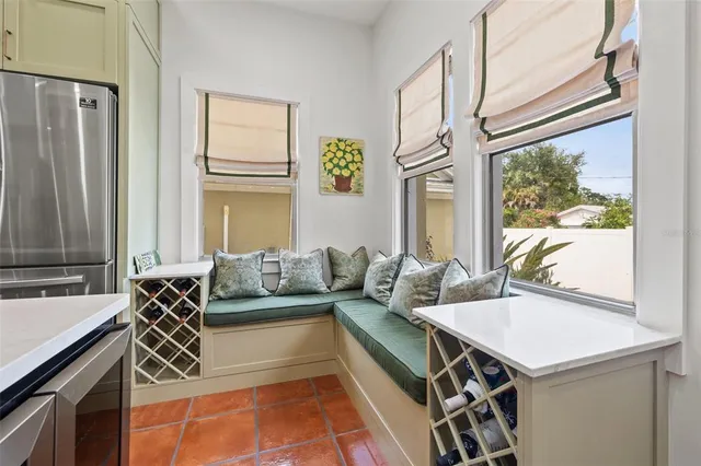 $1,189,000 | 241 72nd Street North, St. Petersburg, FL 33710