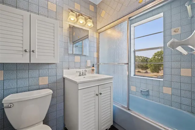 $1,189,000 | 241 72nd Street North, St. Petersburg, FL 33710