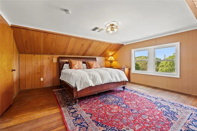 $1,189,000 | 241 72nd Street North, St. Petersburg, FL 33710