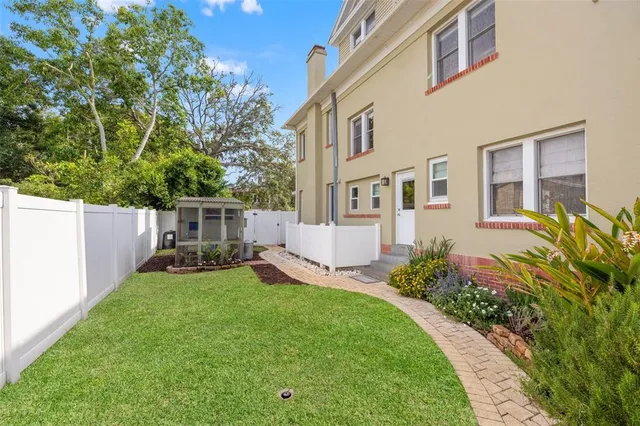 $1,189,000 | 241 72nd Street North, St. Petersburg, FL 33710