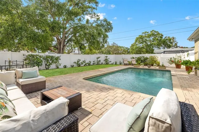 $1,189,000 | 241 72nd Street North, St. Petersburg, FL 33710