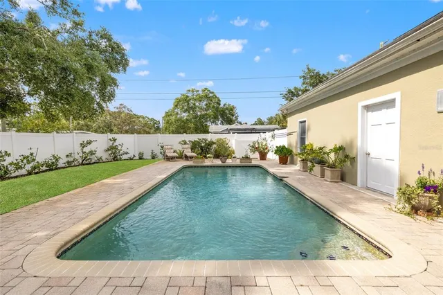 $1,189,000 | 241 72nd Street North, St. Petersburg, FL 33710