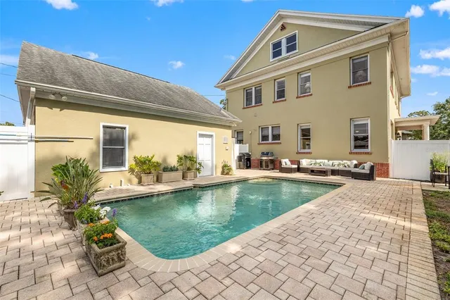 $1,189,000 | 241 72nd Street North, St. Petersburg, FL 33710