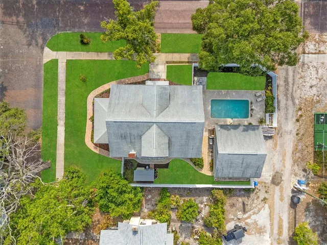 $1,189,000 | 241 72nd Street North, St. Petersburg, FL 33710