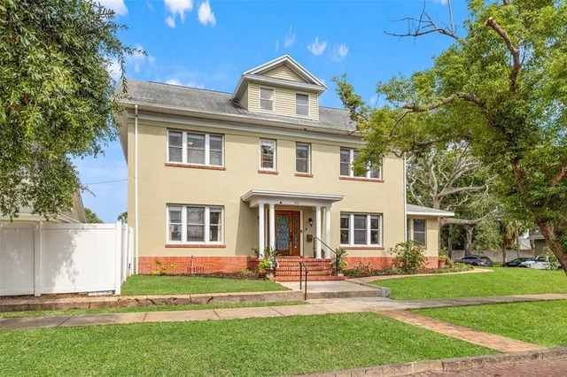$1,189,000 | 241 72nd Street North, St. Petersburg, FL 33710