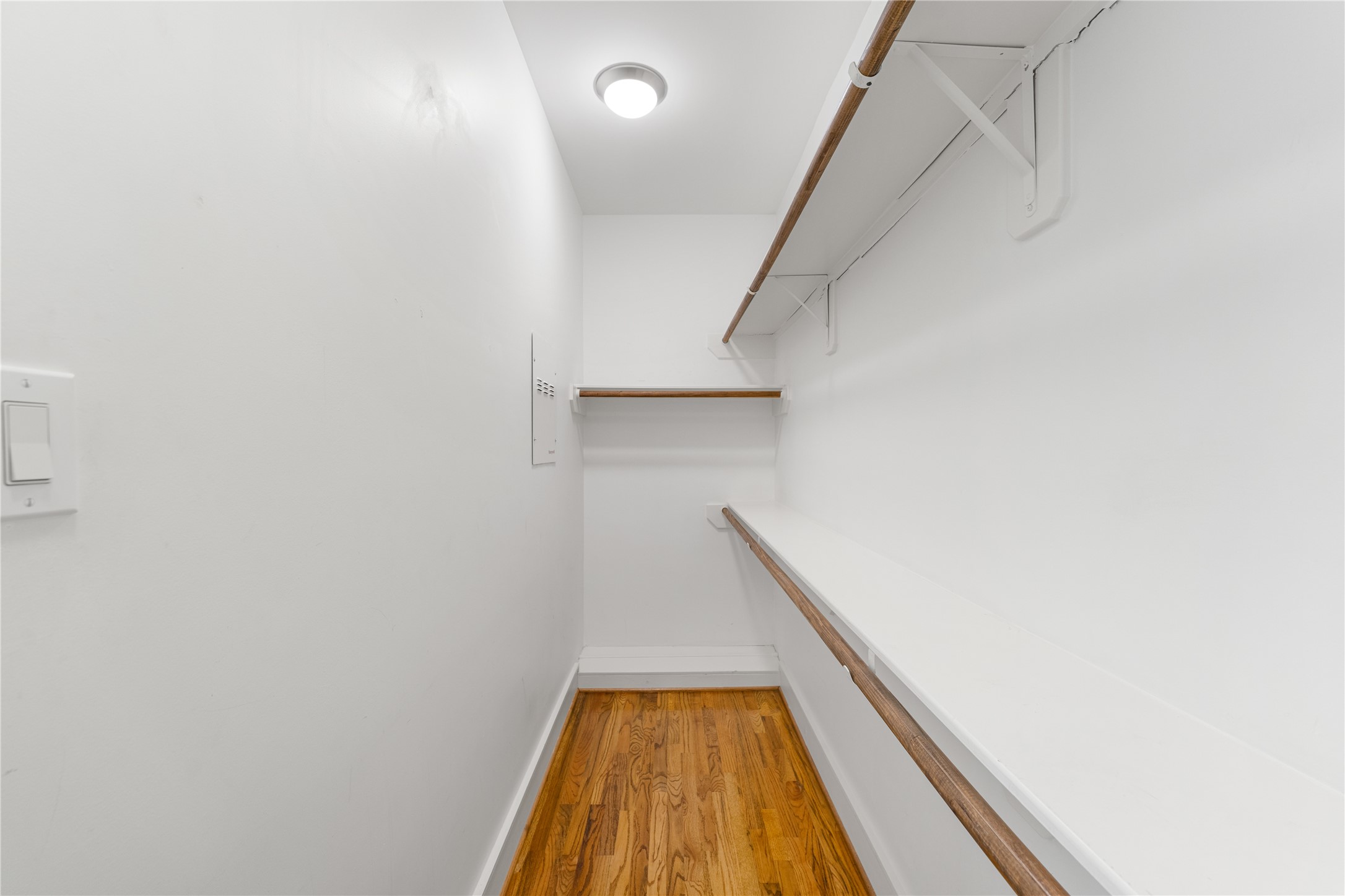 6112 Tyne Street, Unit B Houston, TX 77007 - Photo 25 of 33 a view of wooden floor
