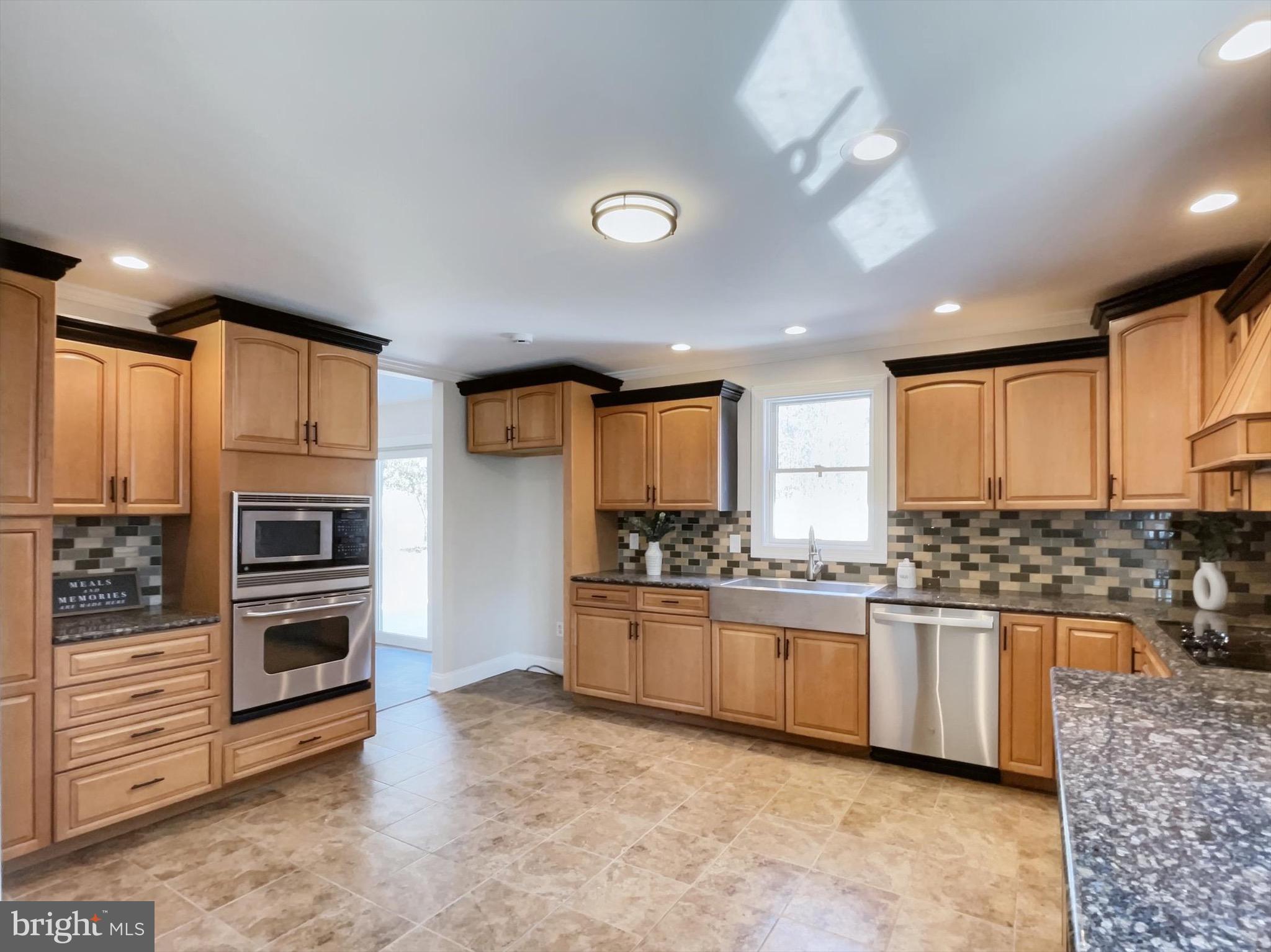 373 Sarhelm Road Harrisburg, PA 17112 - Photo 5 of 23 Gallery Image 5