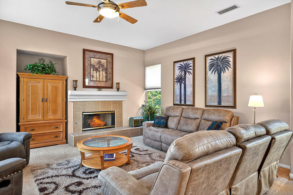 74 Rocio Court Palm Desert, CA 92260 - Photo 10 of 25 17