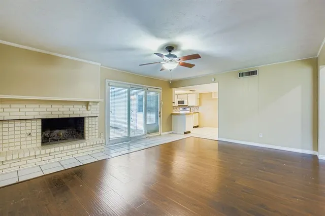 $2,850 | 11026 McCree Road, Dallas, TX 75238