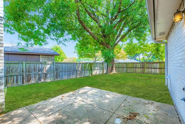 $2,850 | 11026 McCree Road, Dallas, TX 75238