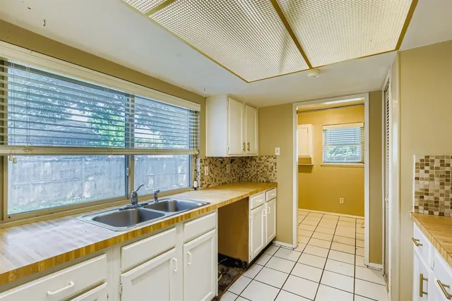 $2,850 | 11026 McCree Road, Dallas, TX 75238