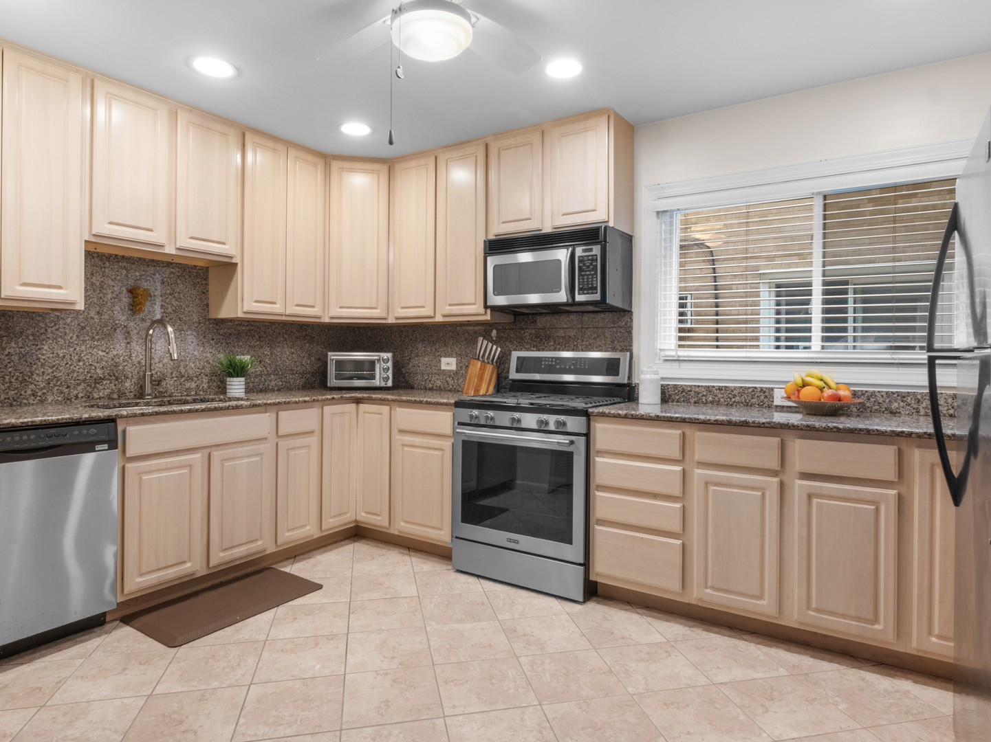 7818 West 26th Street, Unit 1N Riverside, IL 60546 - Photo 6 of 15