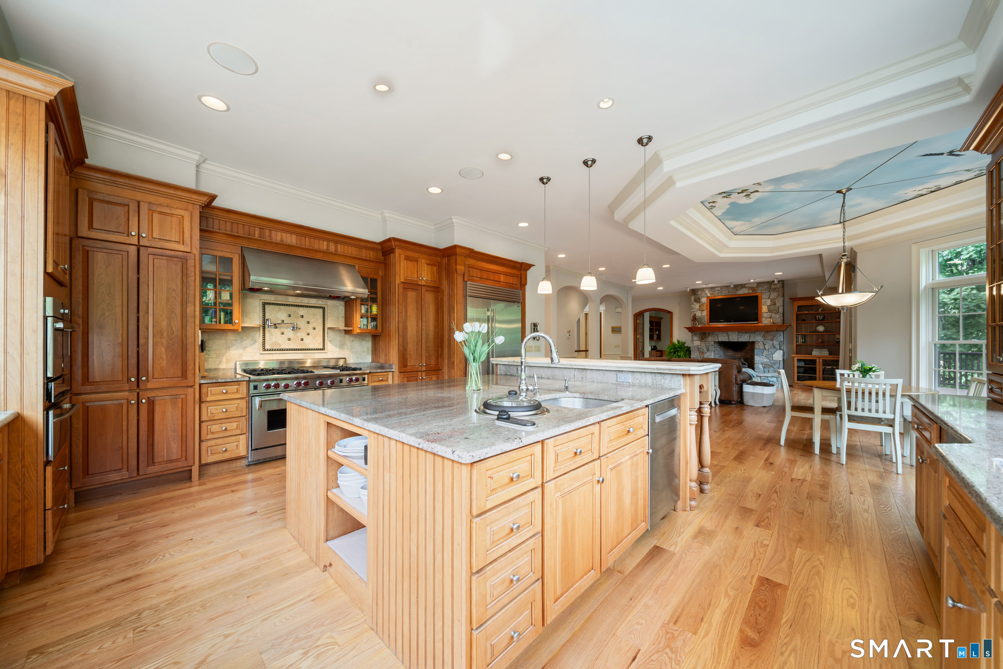 108 Westland Road Avon, CT 06001 - Photo 4 of 35 Gallery Image 4