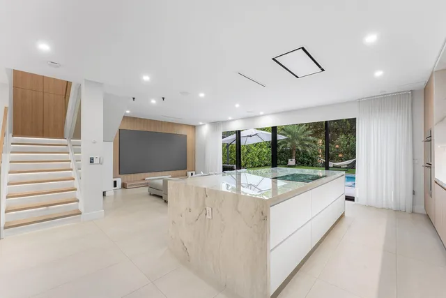 $1,499,000 | 312 Northeast 210th Way, Miami, FL 33179