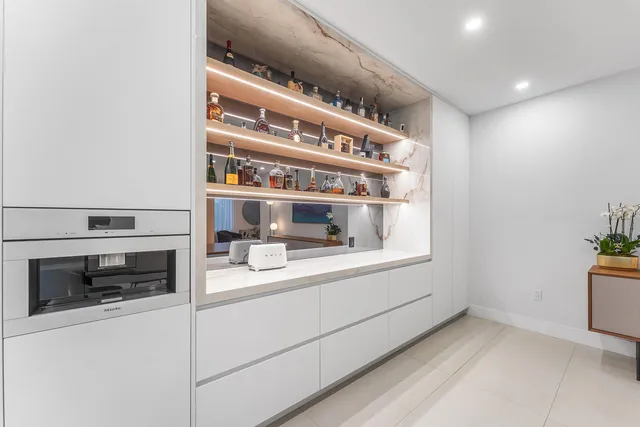 $1,499,000 | 312 Northeast 210th Way, Miami, FL 33179