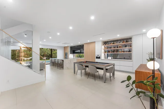 $1,499,000 | 312 Northeast 210th Way, Miami, FL 33179