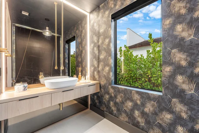 $1,499,000 | 312 Northeast 210th Way, Miami, FL 33179