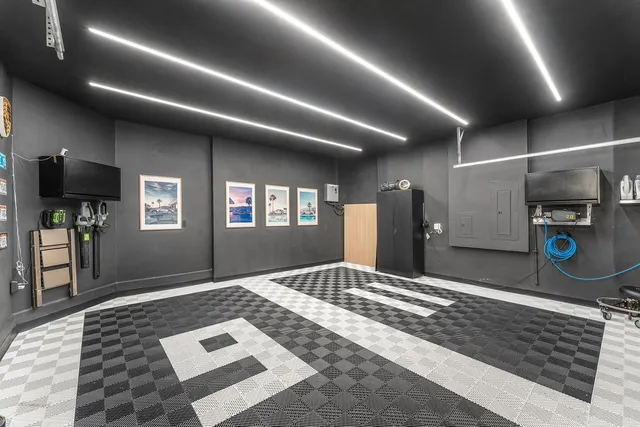 $1,499,000 | 312 Northeast 210th Way, Miami, FL 33179