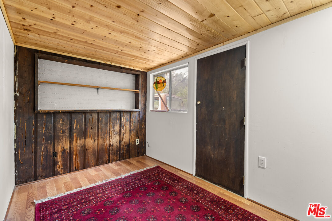9738 Commerce Avenue Tujunga, CA 91042 - Photo 8 of 17 a view of an empty room
