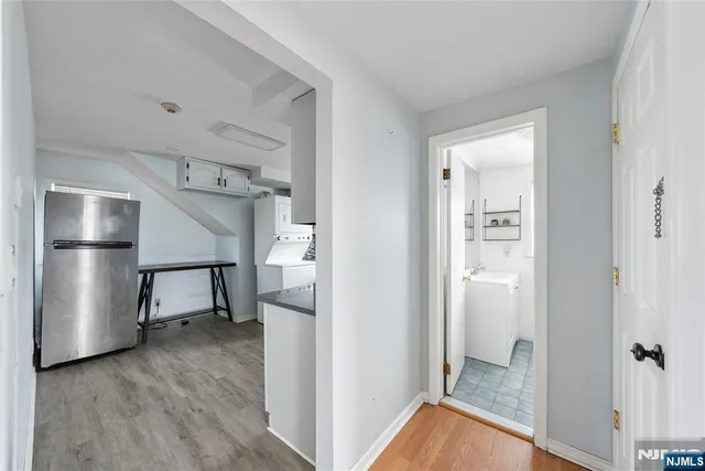 $2,300 | 480 Davison Street, Unit 2, Maywood, NJ 07607