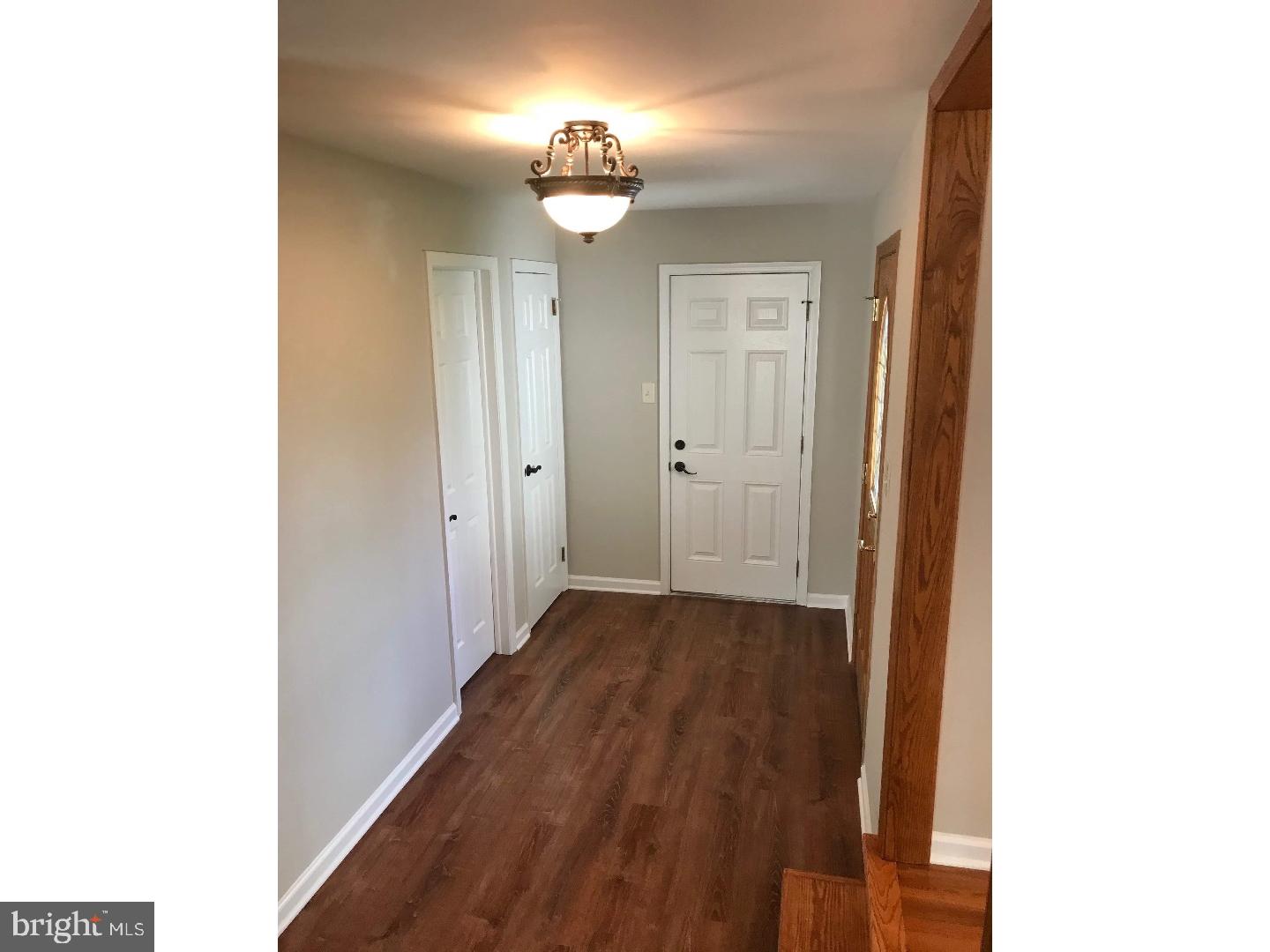 114 Red Stone Ridge Delran, NJ 08075 - Photo 2 of 22