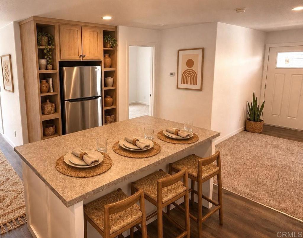 1589 Drew Road, Unit 66 El Centro, CA 92243 - Photo 3 of 16 large kitchen island with seating