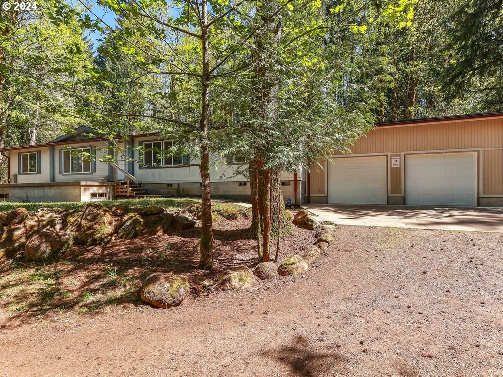 17290 South Burk Road Beavercreek, OR 97004 - Photo 2 of 45 Garage