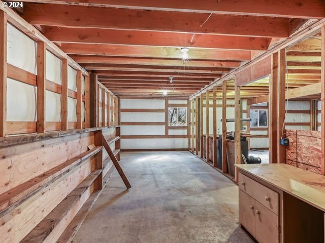 17290 South Burk Road Beavercreek, OR 97004 - Photo 34 of 45 Gallery Image 34