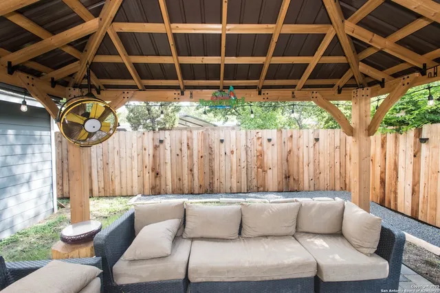 a view of outdoor space