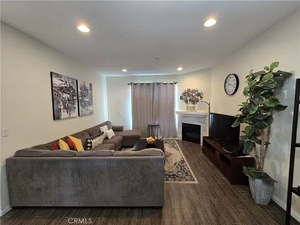 $4,195 | 4612 Alekona Ct., Cypress, CA 90630