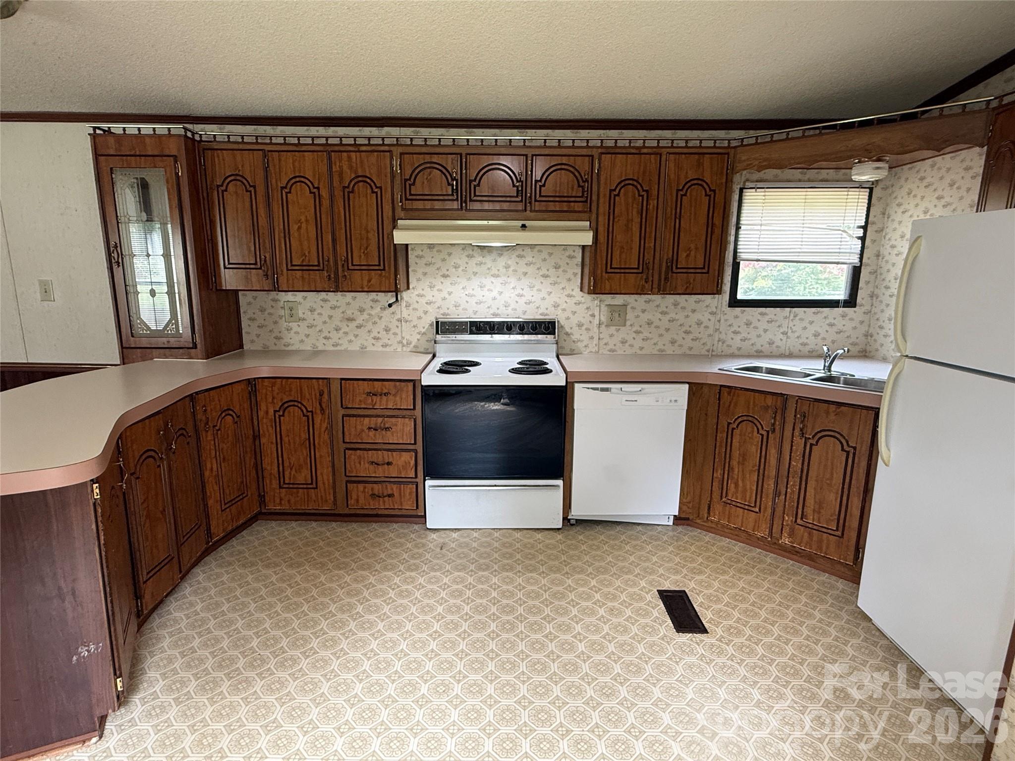 6409 Glenn Teague Road Charlotte, NC 28216 - Photo 4 of 10