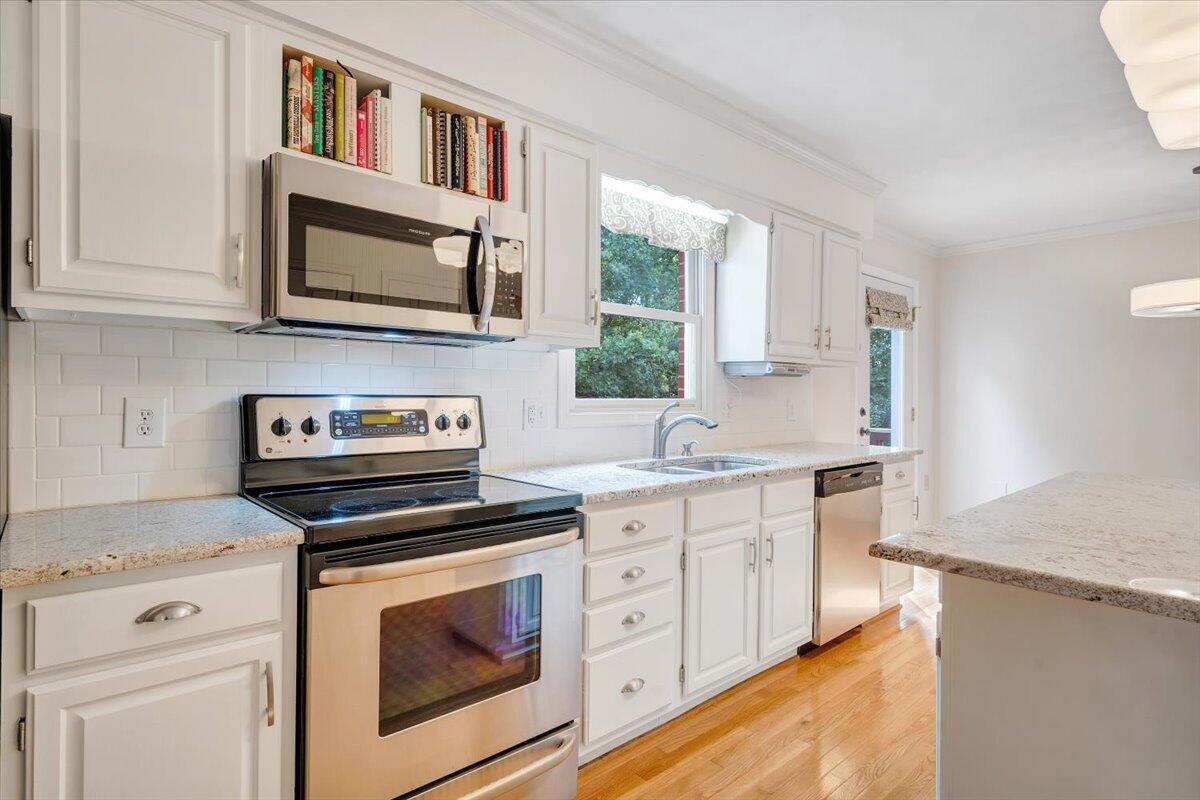 7031 Highfields Farm Trail Roanoke, VA 24018 - Photo 12 of 88 012-MIB07932