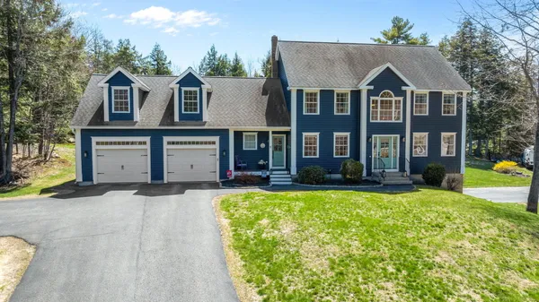 $975,000 | 11 Cross Ridge Drive, Windham, ME 04062