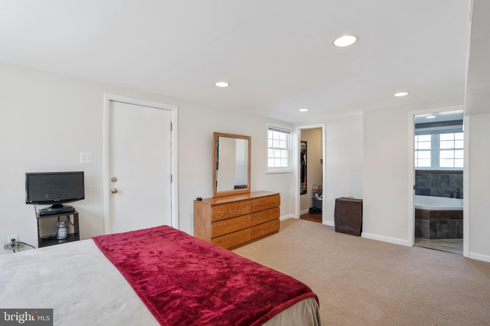 7511 Dunston Street Springfield, VA 22151 - Photo 13 of 30