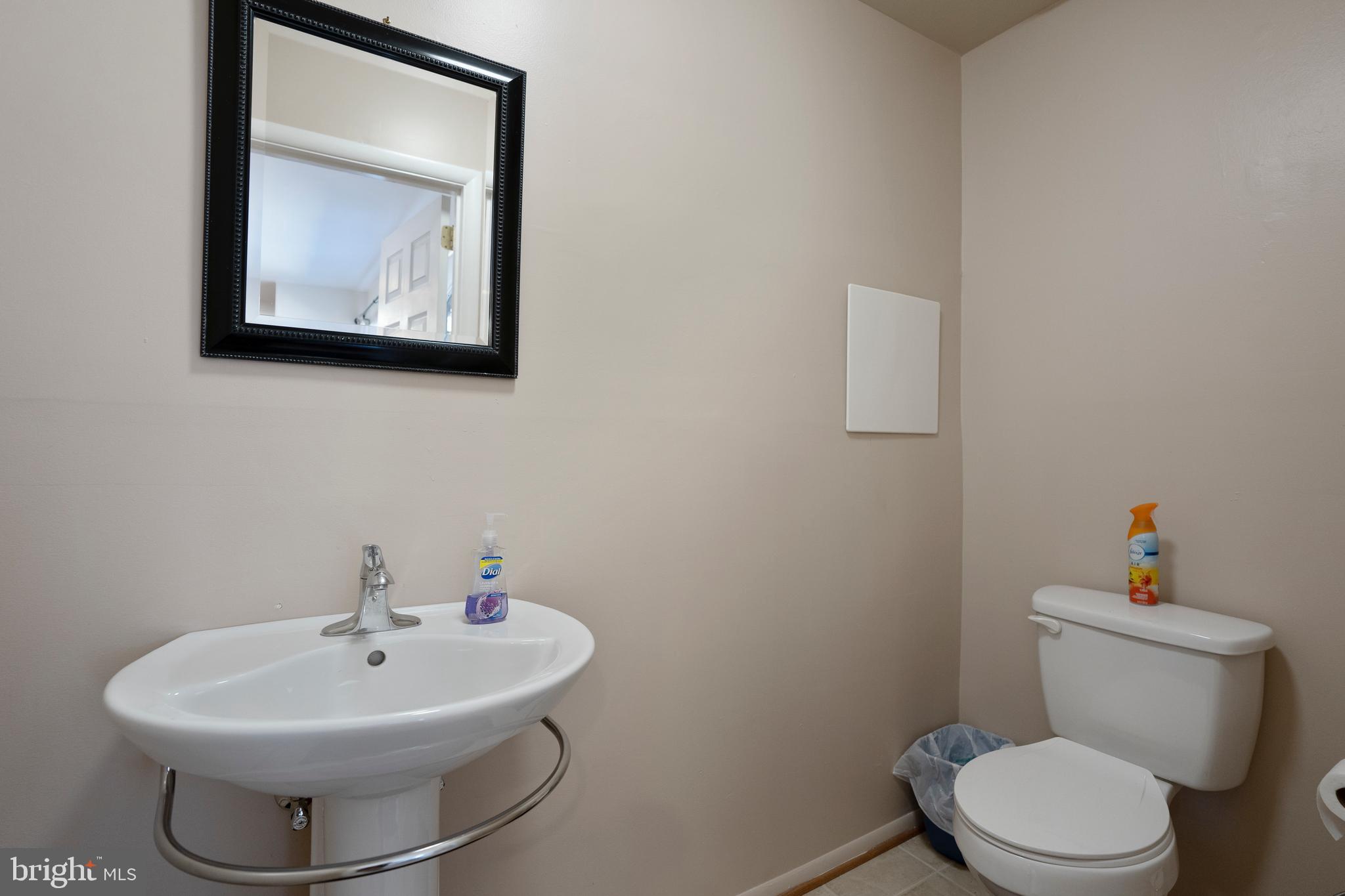 7511 Dunston Street Springfield, VA 22151 - Photo 8 of 30