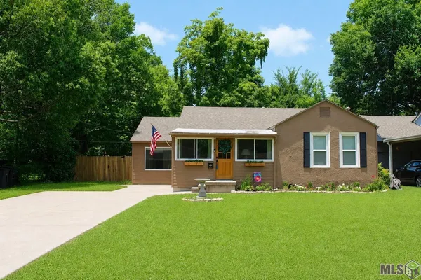 $1,700 | 368 South Ardenwood Drive, Baton Rouge, LA 70806