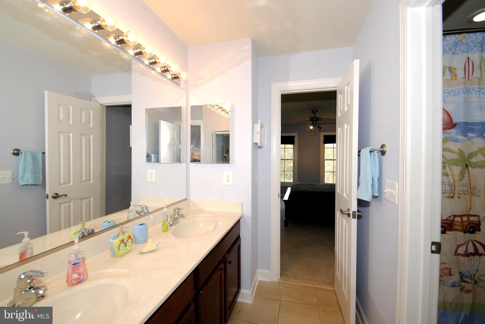 1490 Shot Town Road Annapolis, MD 21409 - Photo 32 of 40 Dual Vanity Bath . Tub/Shower Combination