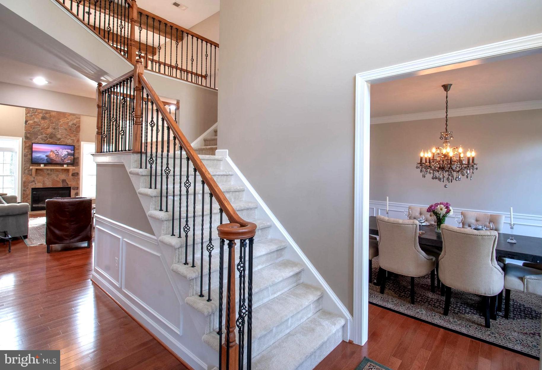 1490 Shot Town Road Annapolis, MD 21409 - Photo 7 of 40 Hardwood Floors . Artisan Staircase Rail