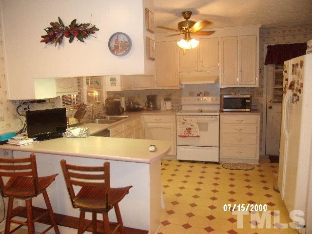 420 Green Path Road Godwin, NC 28344 - Photo 3 of 4