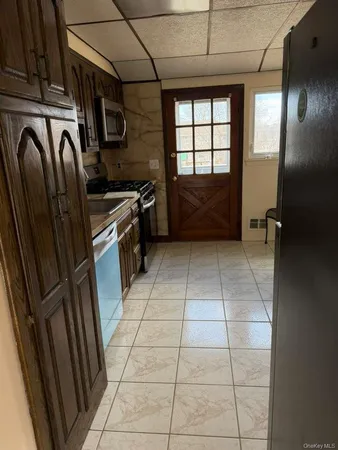 $3,500 | Undisclosed Address, Deer Park, NY 11729