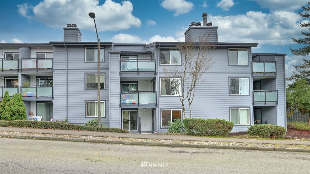 2607 Northeast 4th Street, Unit 217 Renton, WA 98056 - Photo 24 of 24 Gallery Image 24