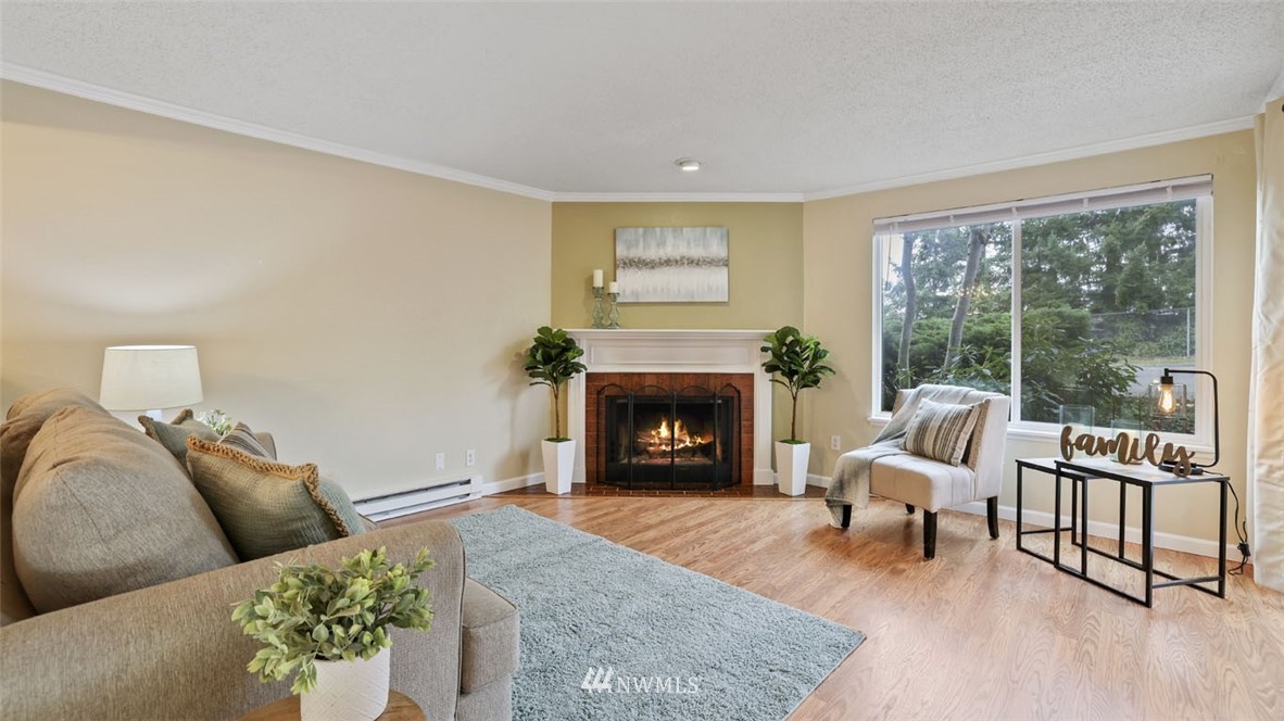 2607 Northeast 4th Street, Unit 217 Renton, WA 98056 - Photo 6 of 24 Gallery Image 6