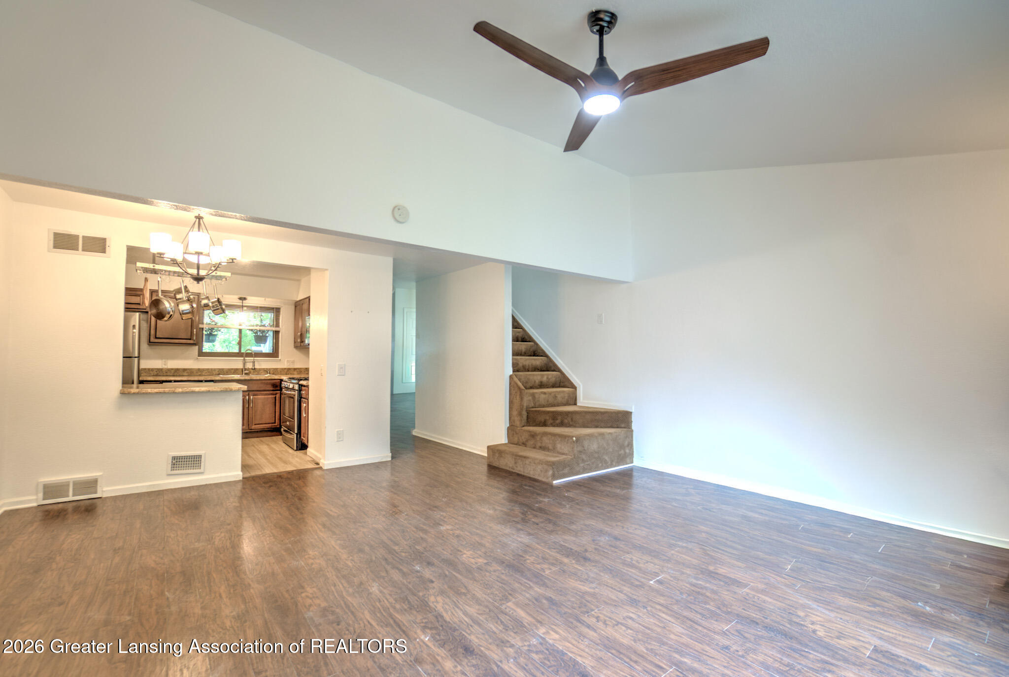 5411 Maple Ridge Road, Unit 74 Haslett, MI 48840 - Photo 6 of 26 DSC01355_6_7